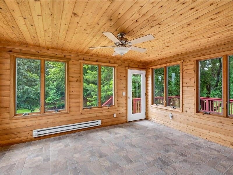 Welcome to this 4,126 sq ft home in desirable Seminole Hills - photo 22