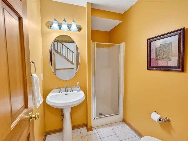 Welcome to this 4,126 sq ft home in desirable Seminole Hills - photo 24