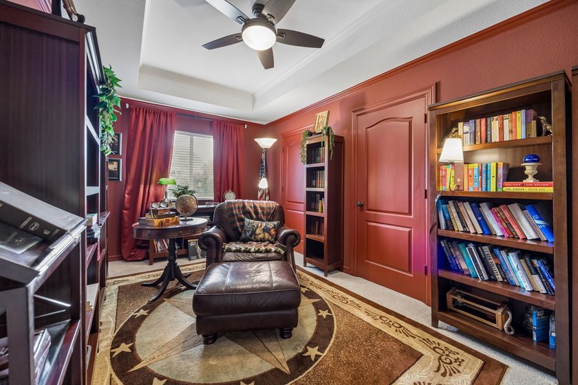 This sprawling 5-bedroom, 3.5-bathroom family estate offers - photo 34