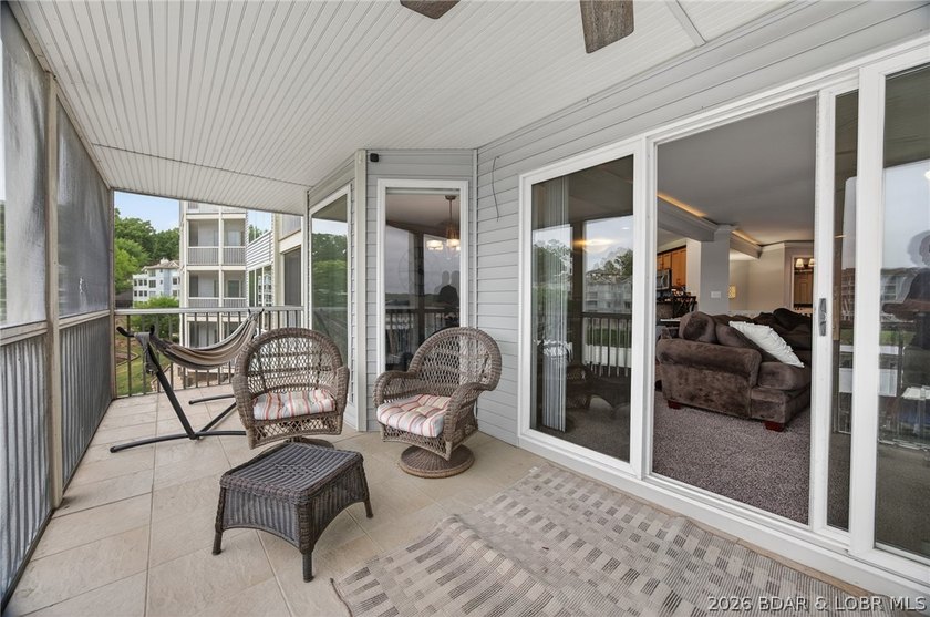 This stunning 2-level condo at Regatta Bay is everything a lake - photo 21