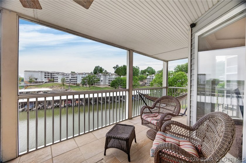 This stunning 2-level condo at Regatta Bay is everything a lake - photo 23