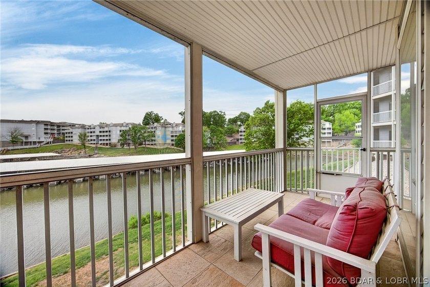 This stunning 2-level condo at Regatta Bay is everything a lake - photo 48