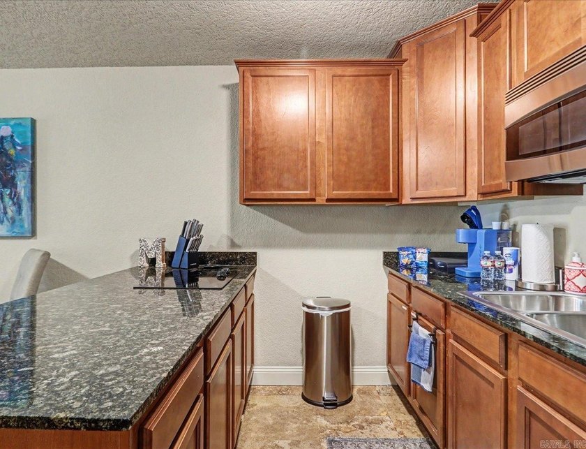 Turnkey Lakefront Condo on Lake Hamilton - Fully Furnished &amp; - photo 11