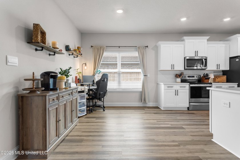 Stunning like-new home in Southern Belle Estates! If you're - photo 19