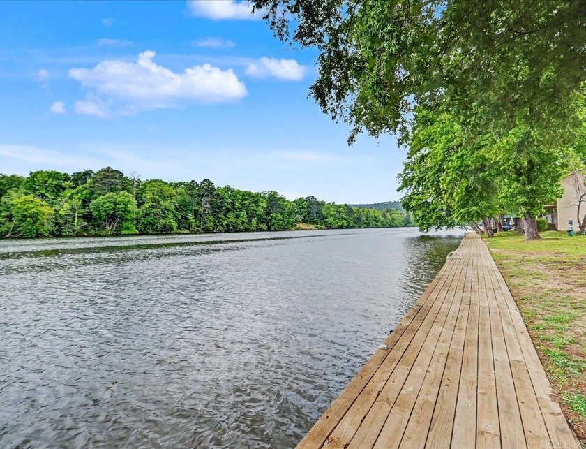 Turnkey Lakefront Condo on Lake Hamilton - Fully Furnished &amp; - photo 24