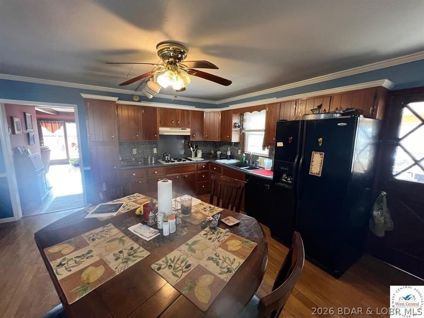 Lake of the Ozarks family oasis ready and available for you and - photo 25