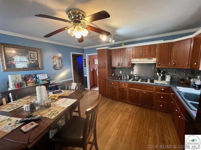 Lake of the Ozarks family oasis ready and available for you and - photo 26