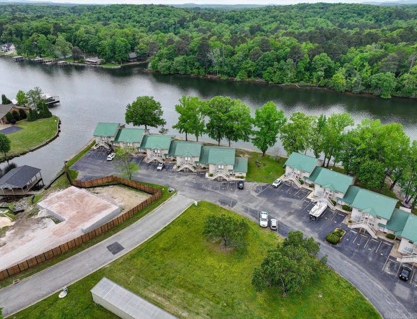 Turnkey Lakefront Condo on Lake Hamilton - Fully Furnished &amp; - photo 27
