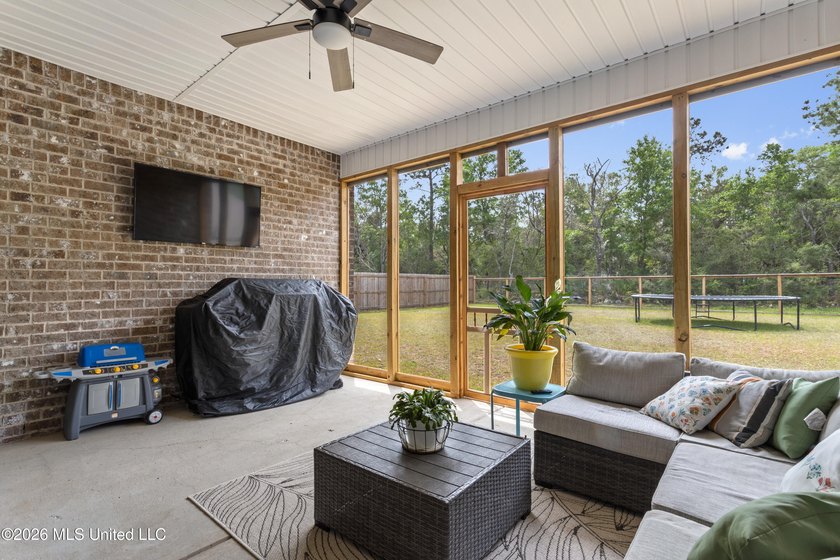 Stunning like-new home in Southern Belle Estates! If you're - photo 35