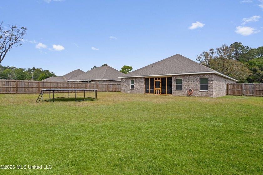 Stunning like-new home in Southern Belle Estates! If you're - photo 37