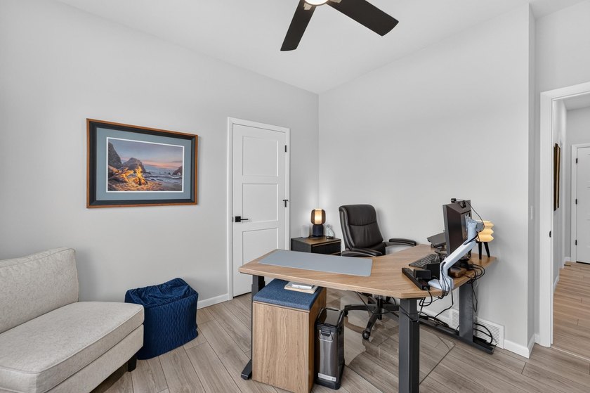 Bright, airy, and move-in ready, this stunning 4-bedroom ranch - photo 28