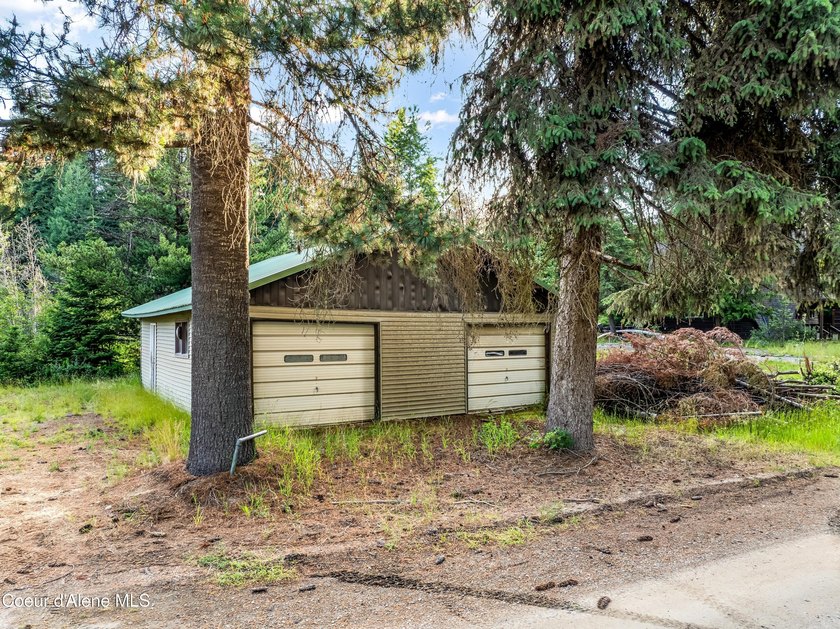 Rare opportunity to own a double lot in Kalispell Bay with over - photo 7
