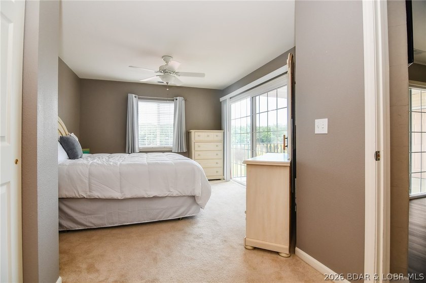 This is the perfect lakefront condo just in time for summer! - photo 17
