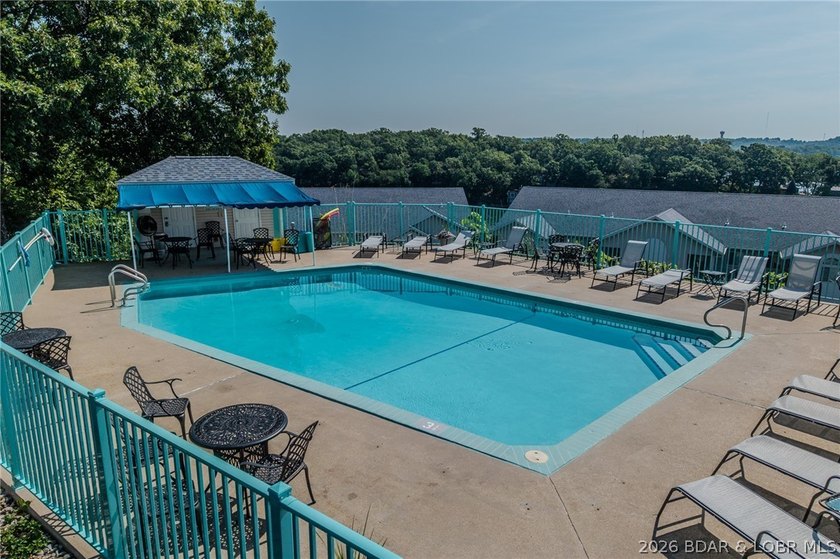 This is the perfect lakefront condo just in time for summer! - photo 39
