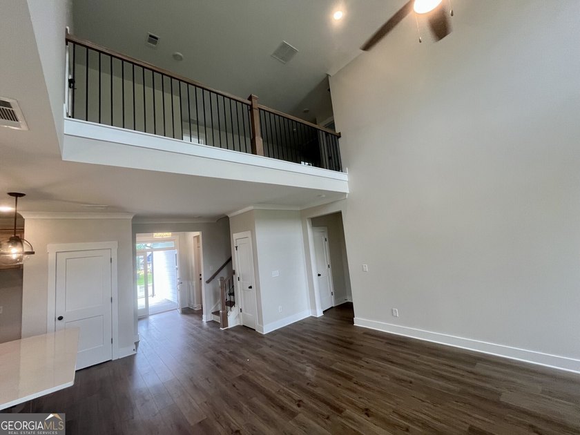 Fall in love with the Raleigh by Eastwood Homes, thoughtful - photo 9