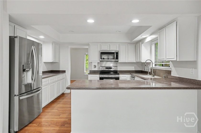 Location, location, location: single story living convenient to - photo 15