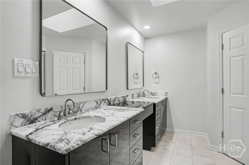 Location, location, location: single story living convenient to - photo 21