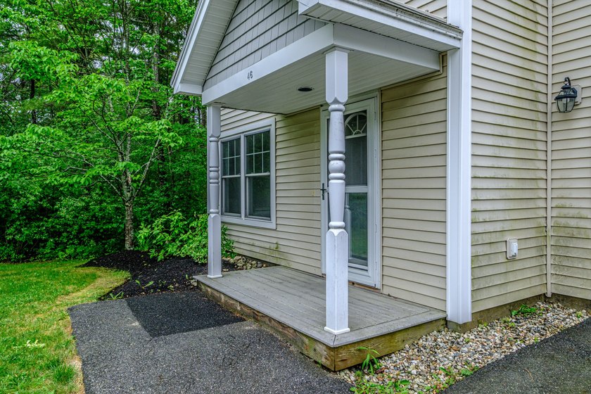Move in spacious condo on cul du sac. Totally professionally - photo 3