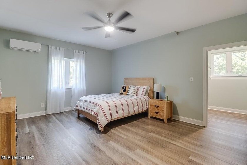 Nestled in a highly desirable golf cart community, this spacious - photo 20