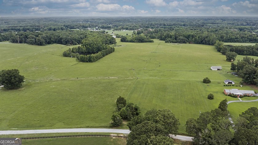 This property sits on a beautiful stretch of Mask Road and - photo 5