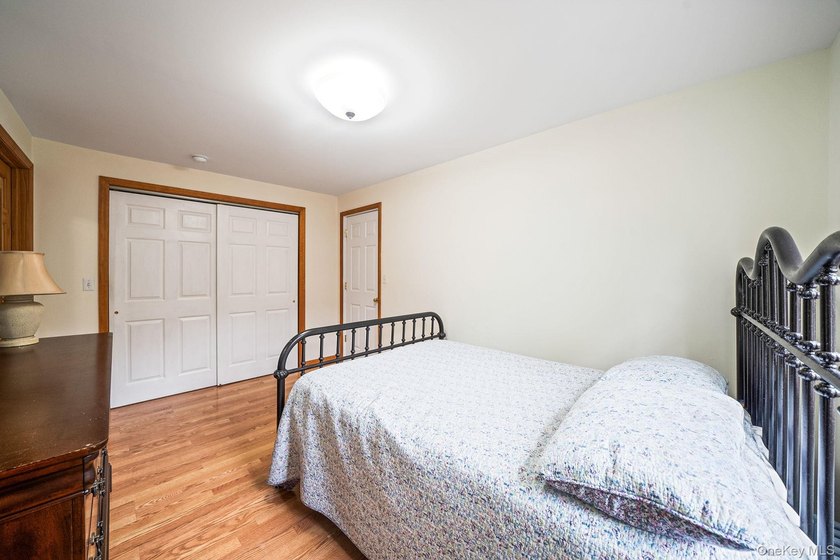 Welcome Home to your own hidden Bellport gem South of Montauk - photo 31