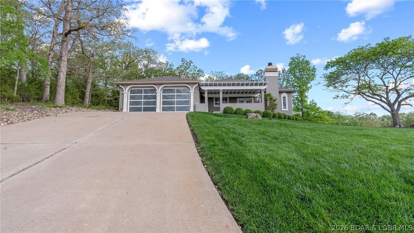 Year round lake views in the highly sought-after Regency Cove - photo 46