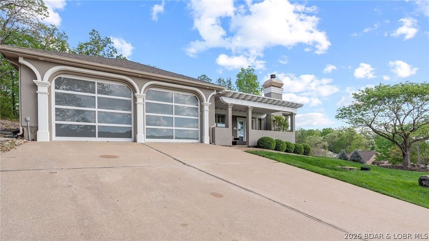 Year round lake views in the highly sought-after Regency Cove - photo 47
