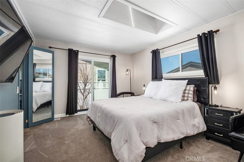 Welcome to this cozy beach oasis, perfectly situated just - photo 17