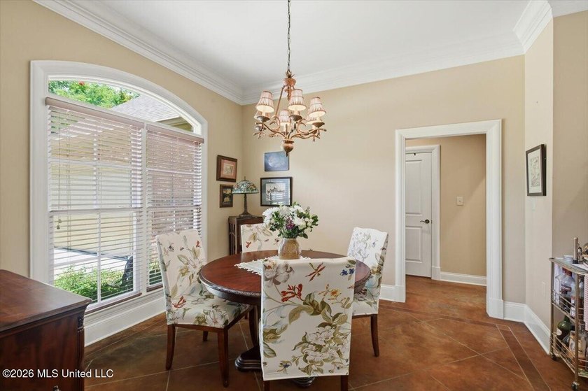 Located directly on the water in Lake Caroline, this beautifully - photo 20