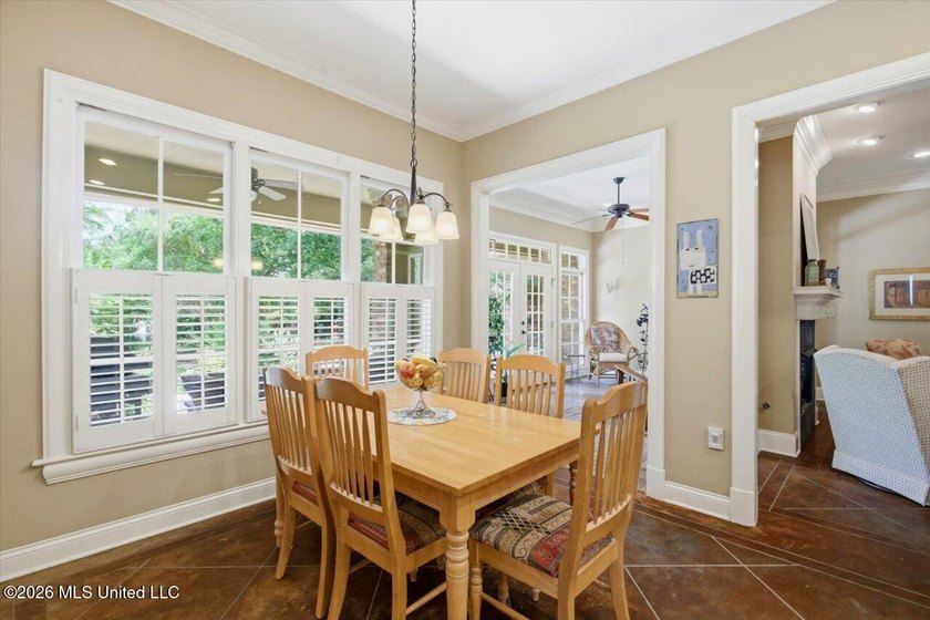 Located directly on the water in Lake Caroline, this beautifully - photo 23