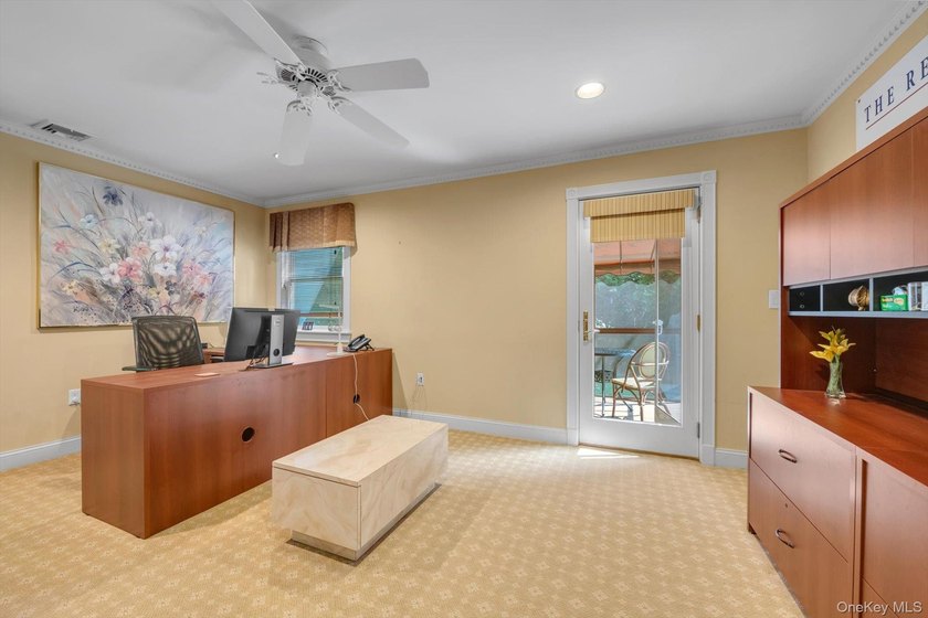 WELCOME TO #8 BRIARFIELD DRIVE - LAKE SUCCESS SPRAWLING COLONIAL - photo 28