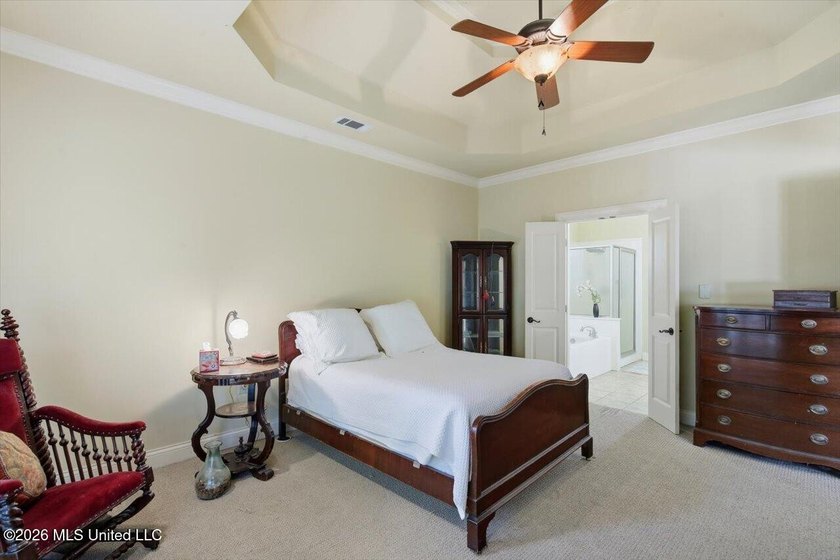Located directly on the water in Lake Caroline, this beautifully - photo 30