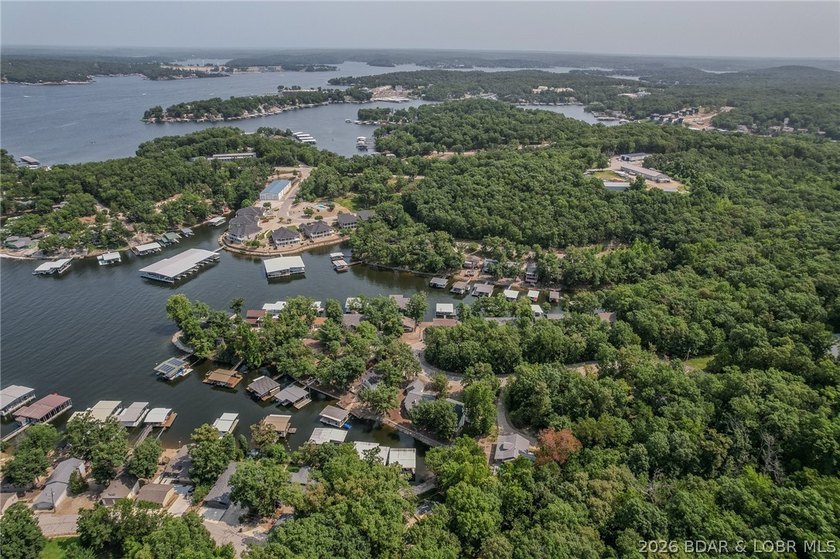 Don't miss this beautiful 3 bedroom, 2 bath waterfront home - photo 42