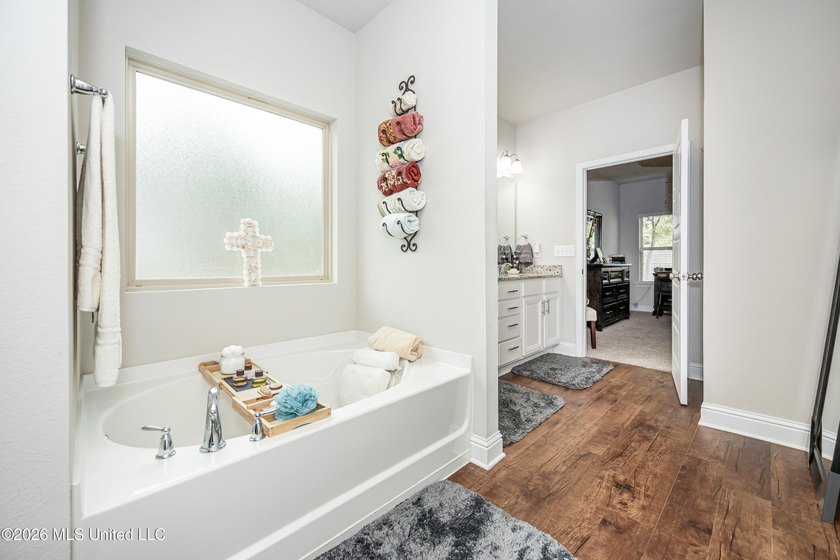 BACK ON THE MARKET AT NO FAULT OF SELLER. HOME APPRAISED FOR - photo 33