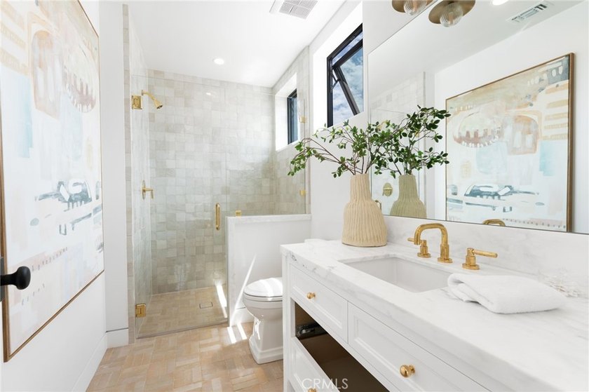 Experience exceptional coastal living in this brand-new custom - photo 23
