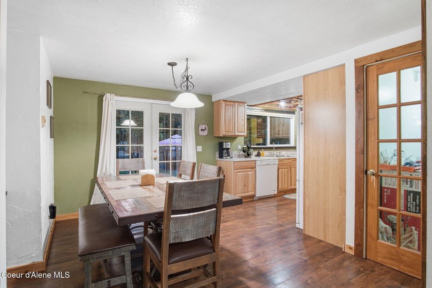 Discover exceptional versatility and location at 527/529 - photo 4