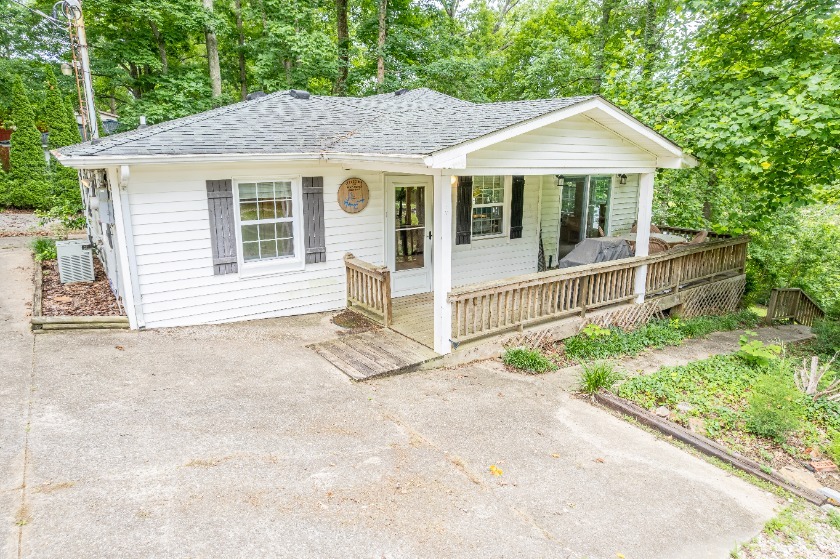 Rental friendly neighborhood, gentle walk to water! - photo 44