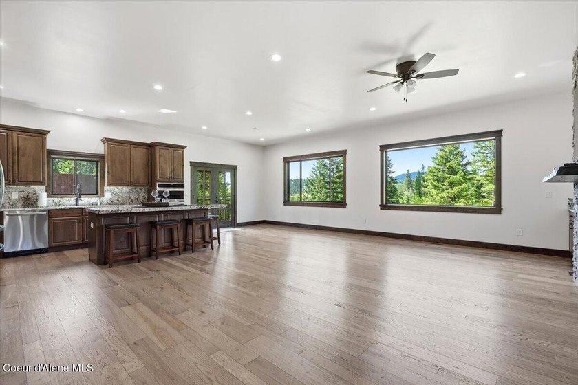 Luxury New Construction on 5 Private Wooded Acres! This - photo 9