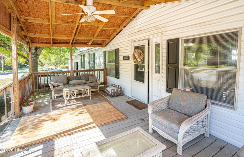 Don't miss this rare opportunity to own a spacious home 5 - photo 9