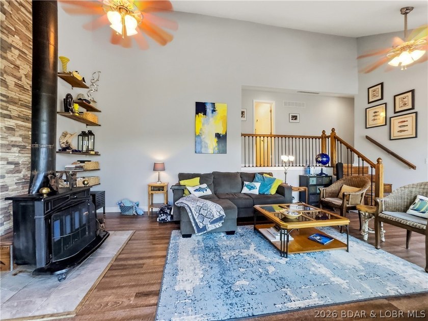Great Lake View and nice open Decks with a Hot Tub! Vaulted - photo 12