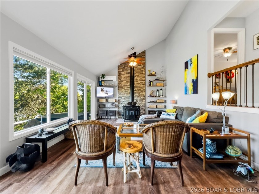 Great Lake View and nice open Decks with a Hot Tub! Vaulted - photo 13