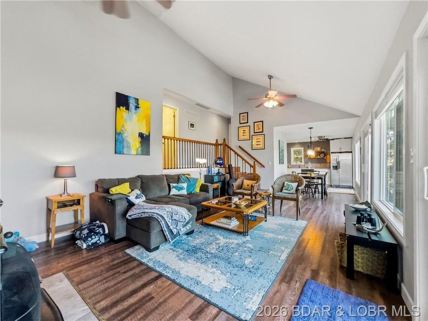 Great Lake View and nice open Decks with a Hot Tub! Vaulted - photo 14