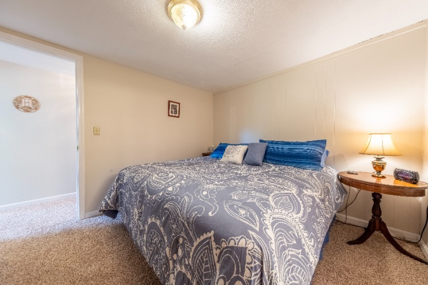 Rental friendly neighborhood, gentle walk to water! - photo 19
