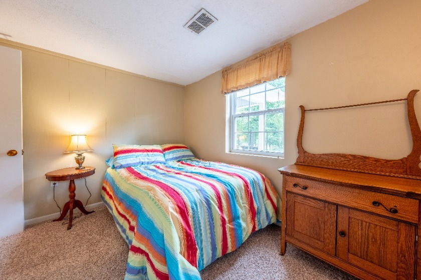 Rental friendly neighborhood, gentle walk to water! - photo 28