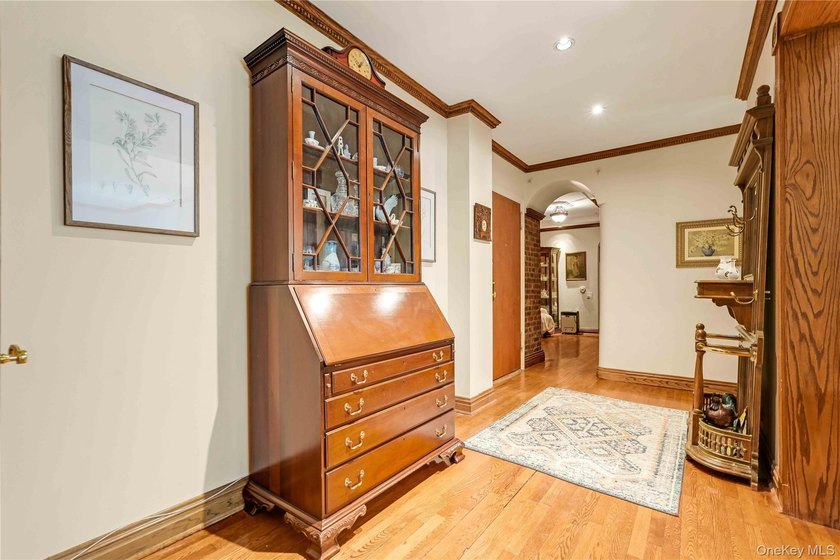 Welcome to this beautifully maintained, oversized two-bedroom, 1 - photo 10