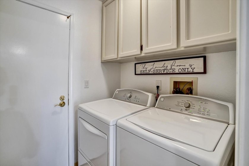 NEW PRICE REDUCTION! Welcome to resort-style active living in - photo 27