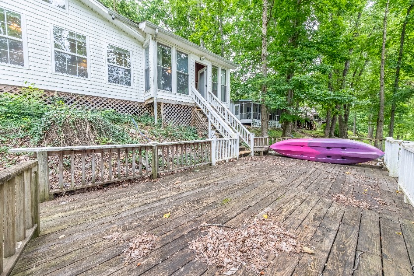 Rental friendly neighborhood, gentle walk to water! - photo 38
