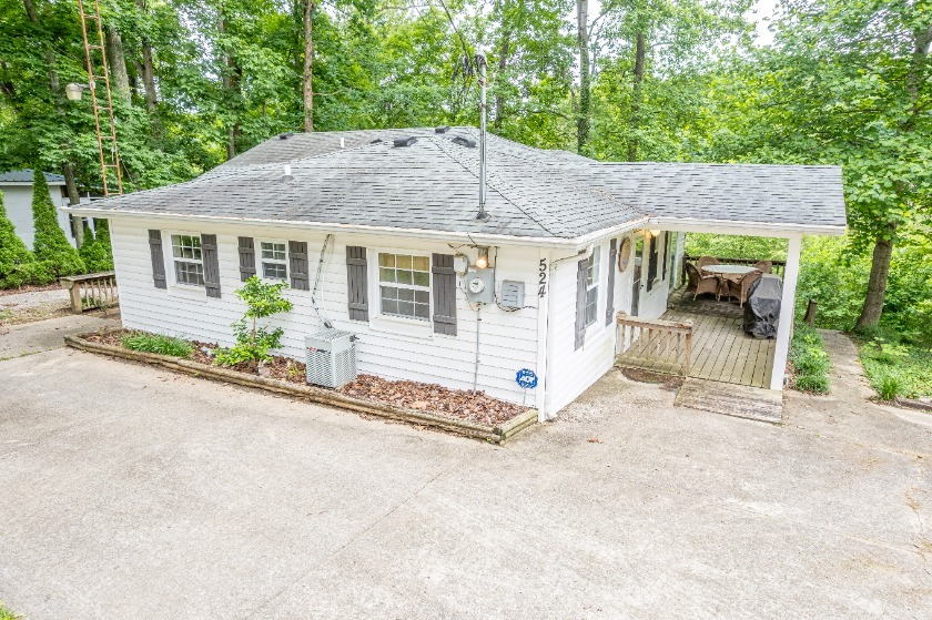 Rental friendly neighborhood, gentle walk to water! - photo 43