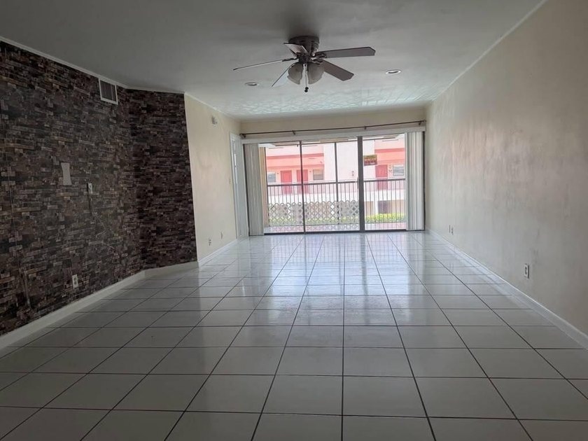Welcome to CORAL PLAZA, amazing location and great floor plan - photo 11