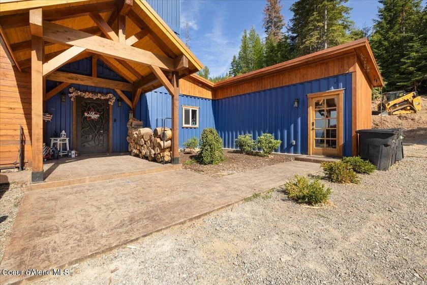 Own one of America's most iconic shipping container homes - photo 6